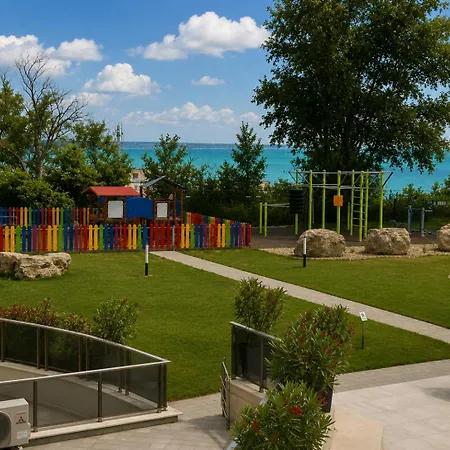 Skyline Lux - Seaview & Pool And Apartment Varna